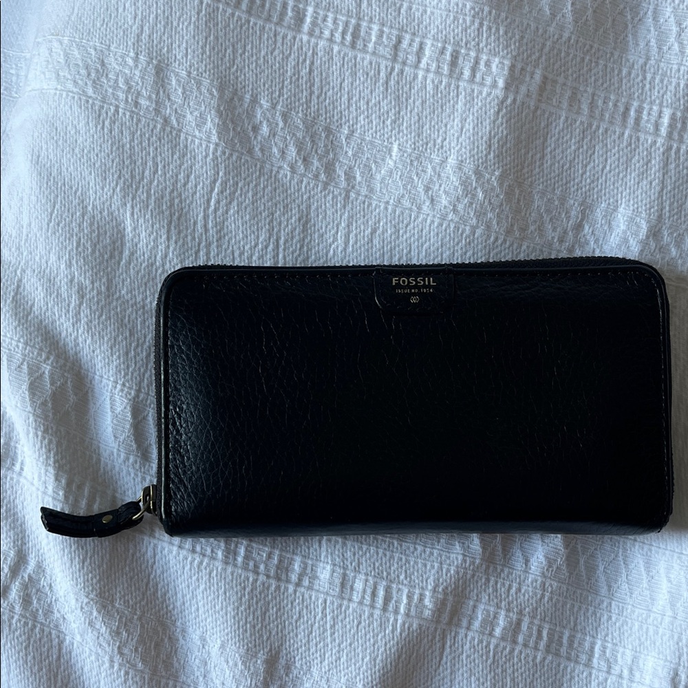 Fossil Black Leather Wallet - Picture 1 of 3